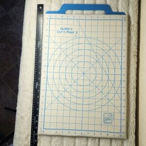 Quilter's Cut N Press II Mat June Tailor #JT-72210